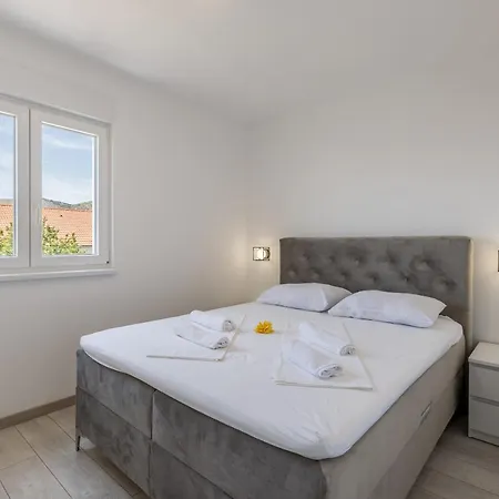 Apartament Nika *