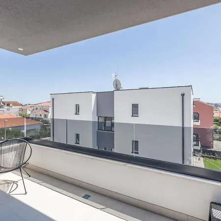 Nika Trogir
