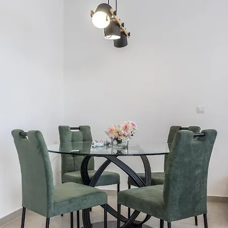 Nika Apartament *